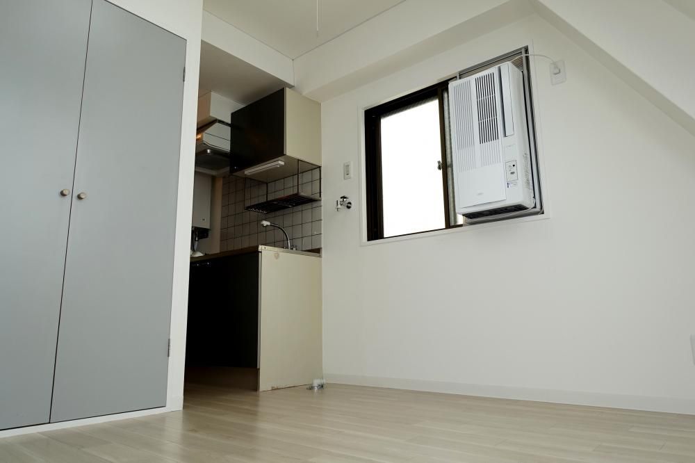 �y���ԁE���r���O�z�@