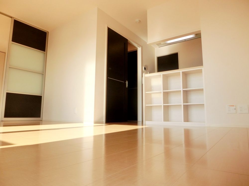 �y���ԁE���r���O�z�@