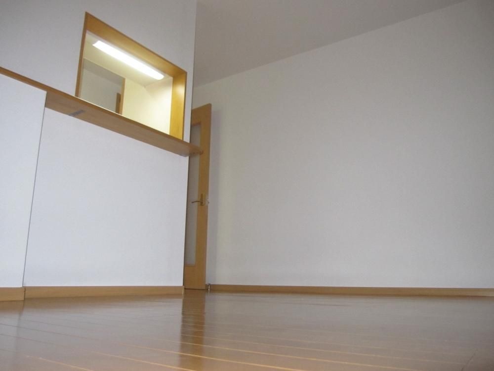 �y���ԁE���r���O�z�@