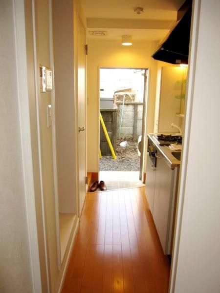 �y�Z�L�����e�B�z�@