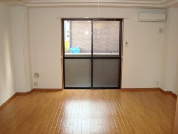 �y�Q���z�@