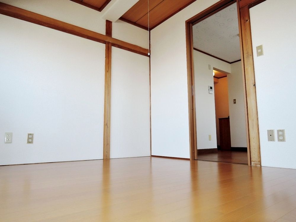 �y���̑��ݔ��z�@