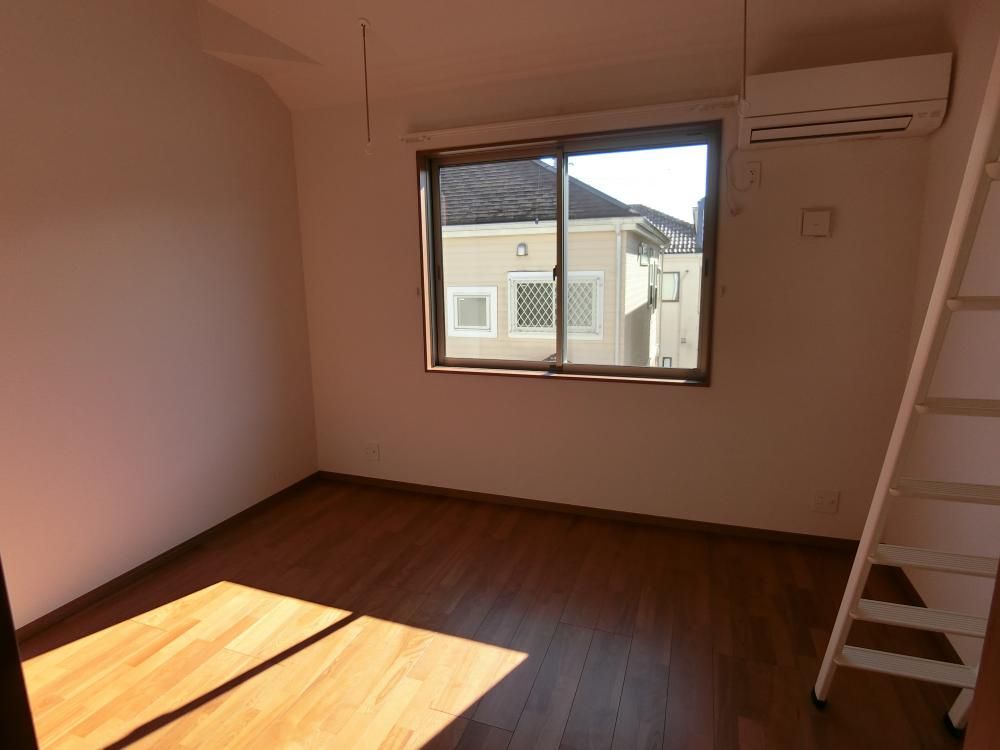 �y���ԁE���r���O�z�@