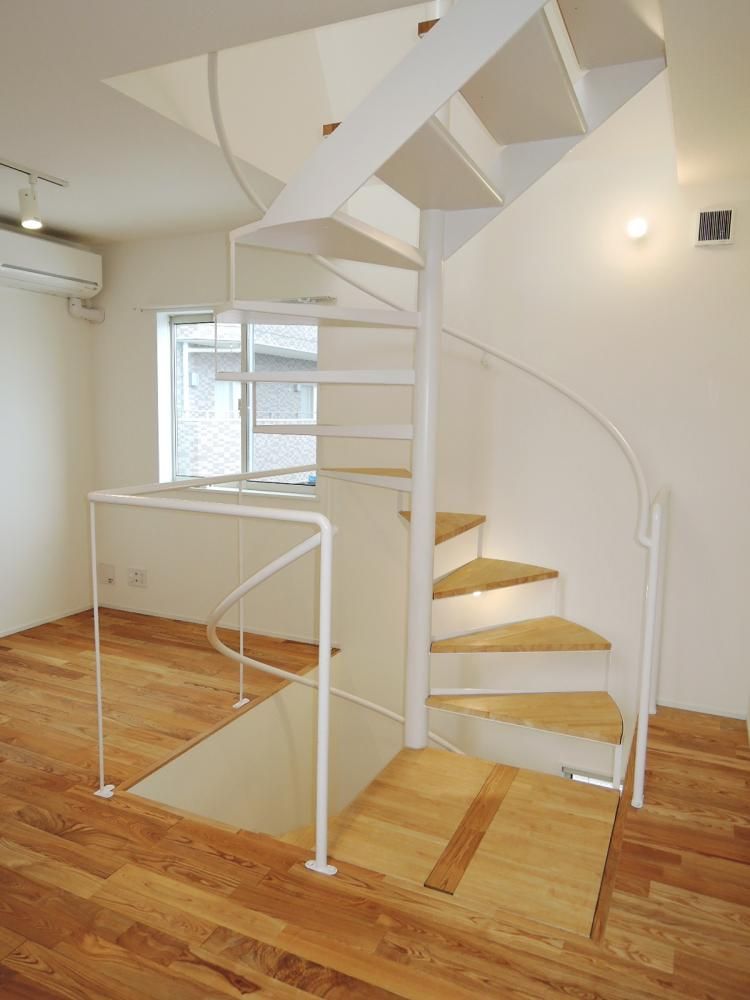 �y�G���g�����X�z�@