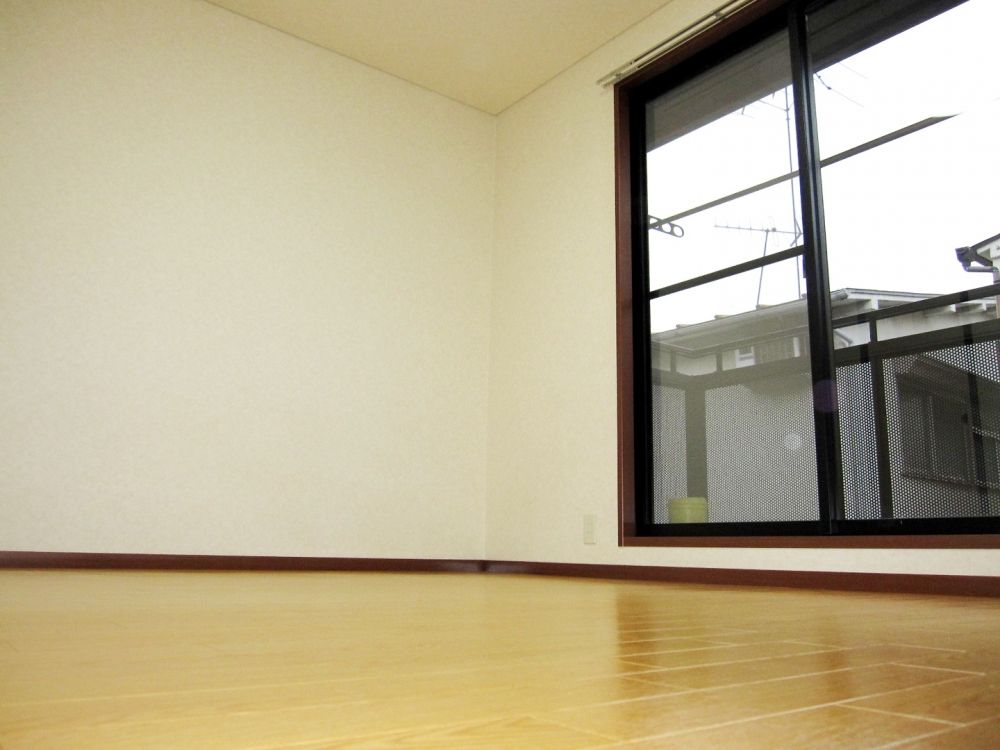 �y���]�z�@