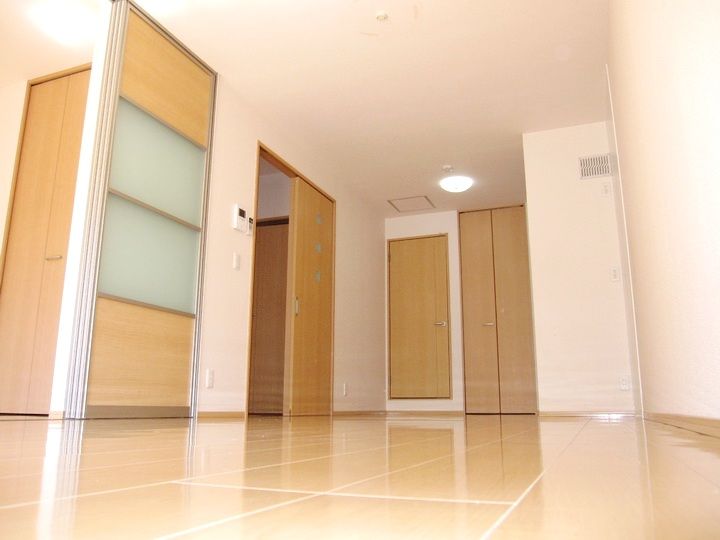 �y���ԁE���r���O�z�@