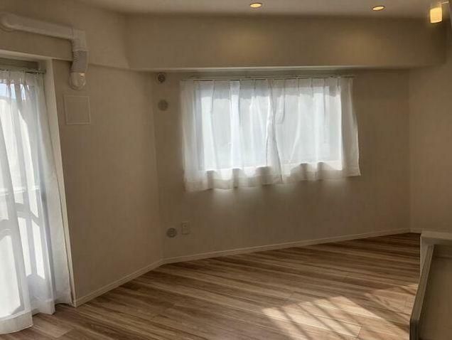 �y���ԁE���r���O�z�@