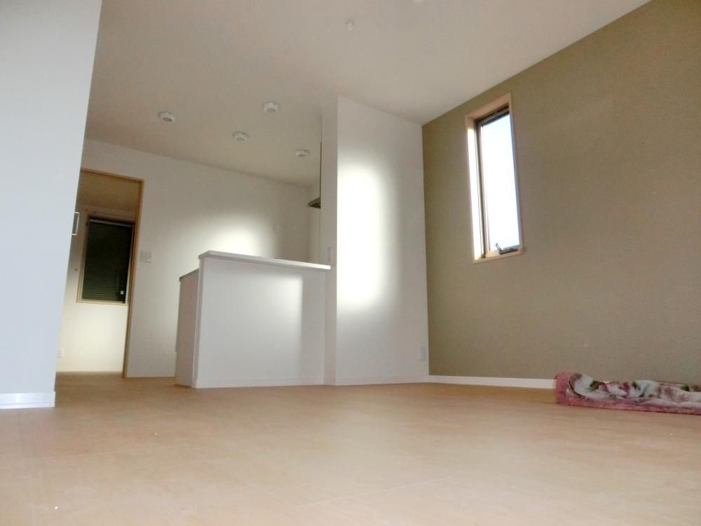 �y���ԁE���r���O�z�@