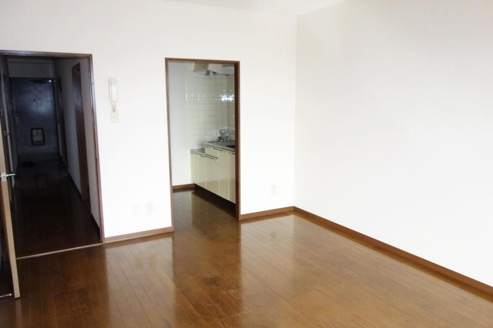 �y���ԁE���r���O�z�@