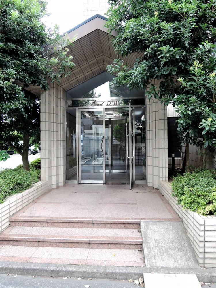 �y�G���g�����X�z�@