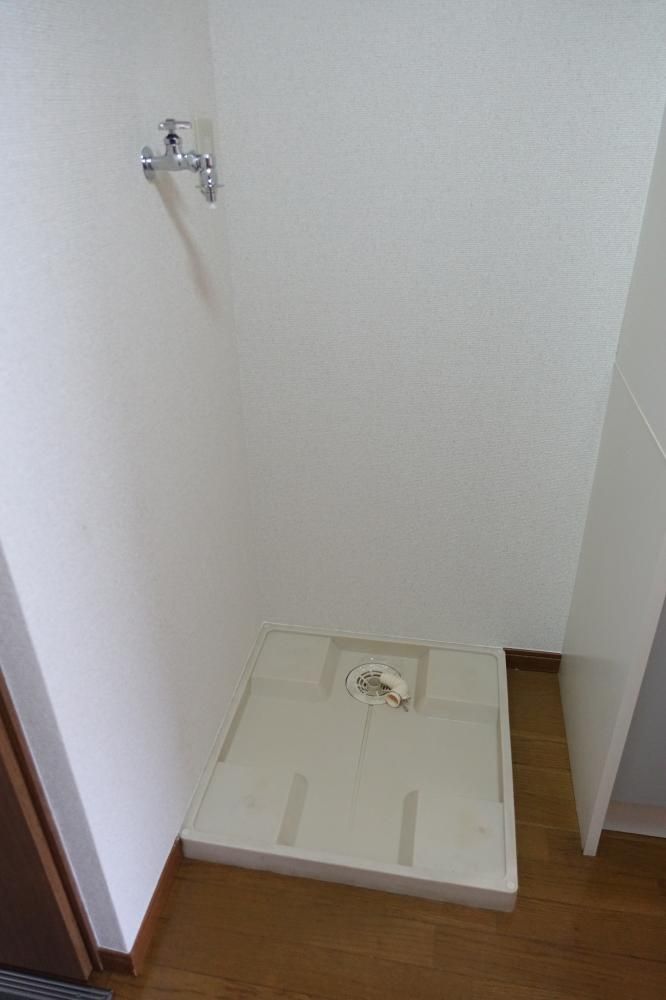 y̑ݔz@