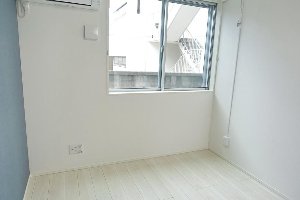 �y�Q���z�@