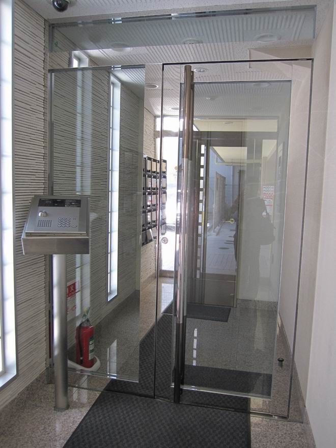 �y�G���g�����X�z�@