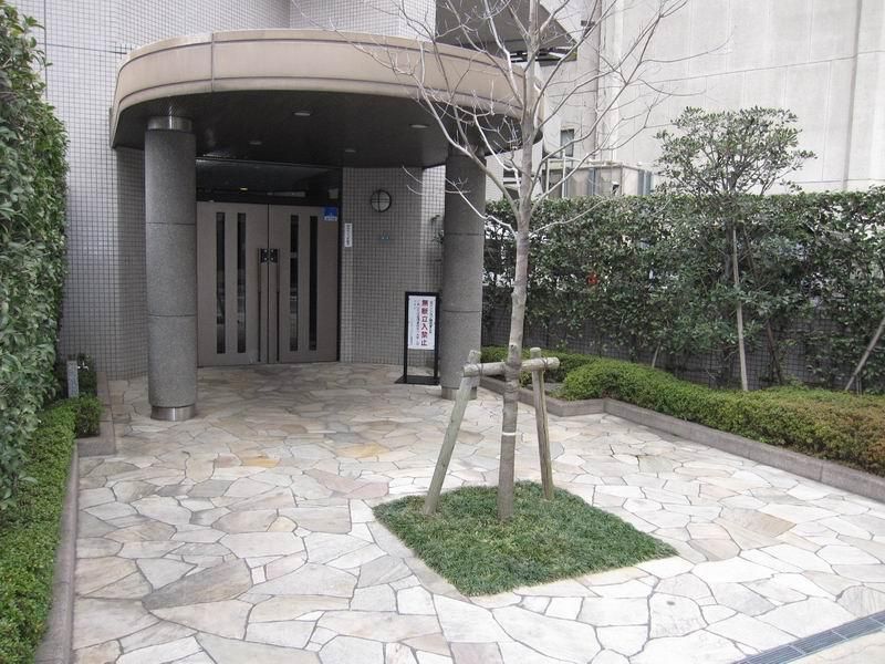 �y�G���g�����X�z�@