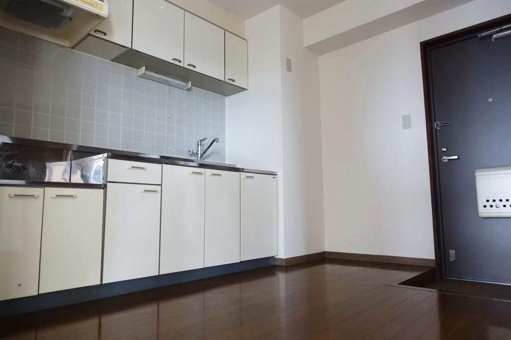 �y���ԁE���r���O�z�@