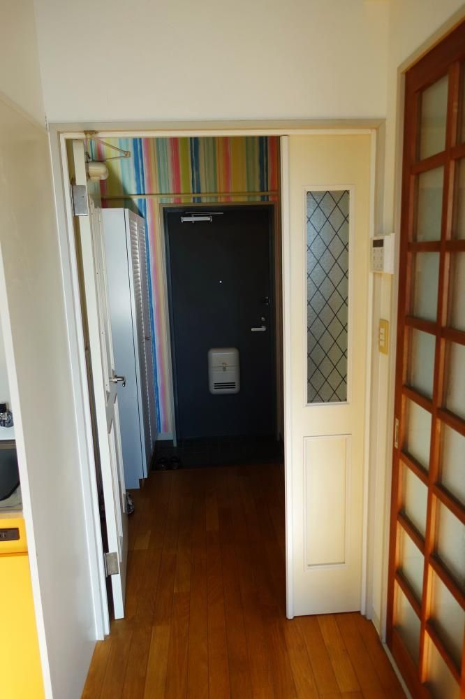 �y�Z�L�����e�B�z�@