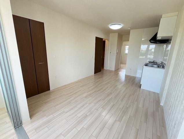 �y���ԁE���r���O�z�@���d�l�^�C�v