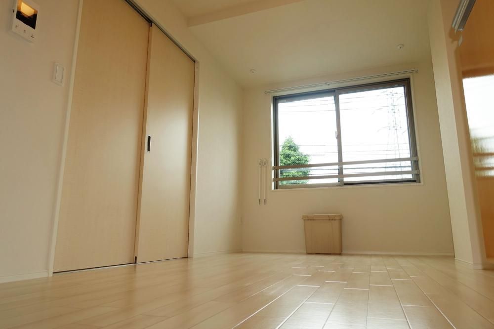 �y���ԁE���r���O�z�@