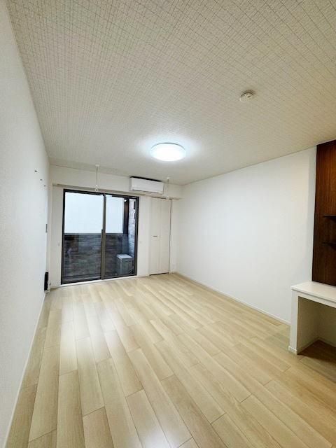 �y���ԁE���r���O�z�@