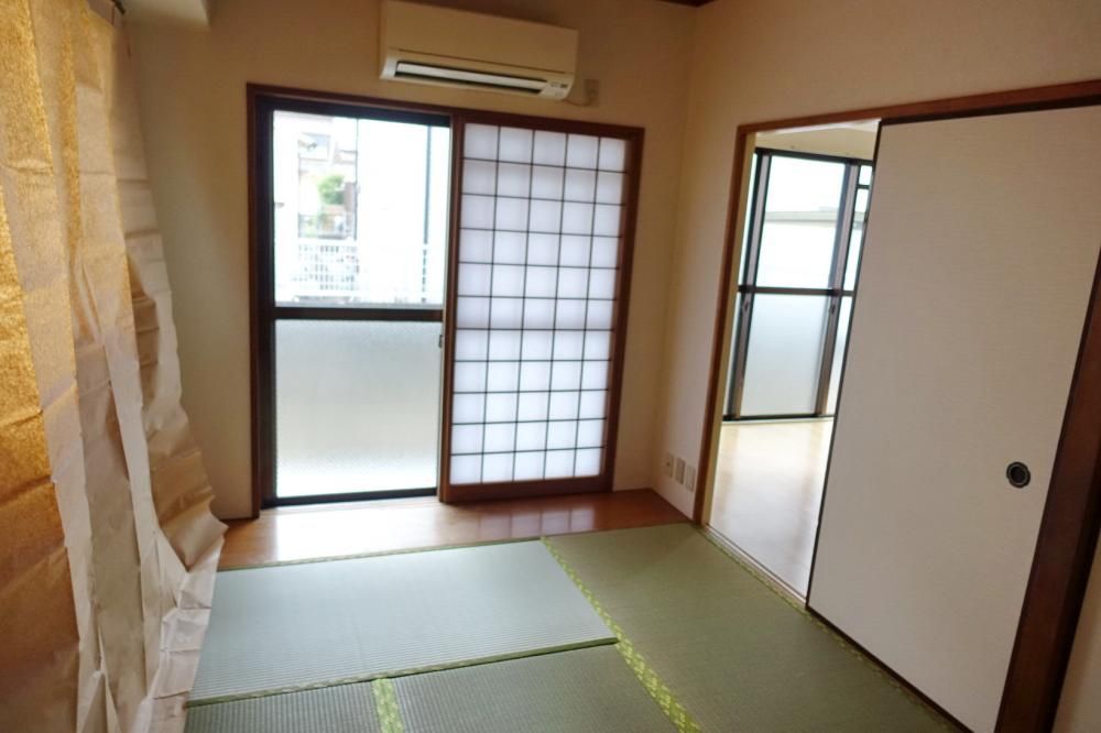 �y�Q���z�@