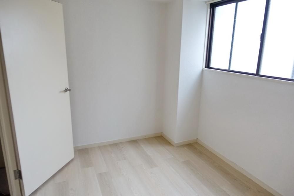 �y���̑��ݔ��z�@