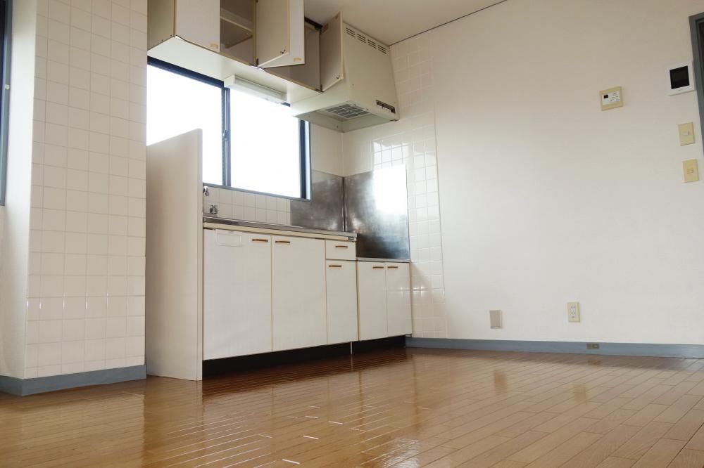 �y���ԁE���r���O�z�@