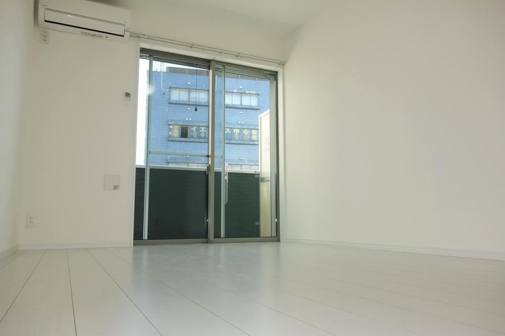 �y�Q���z�@