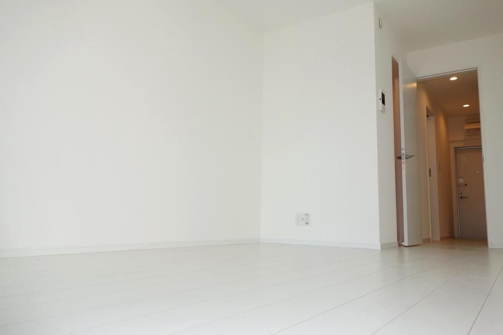 �y�Z�L�����e�B�z�@