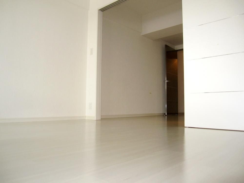 �y�Q���z�@