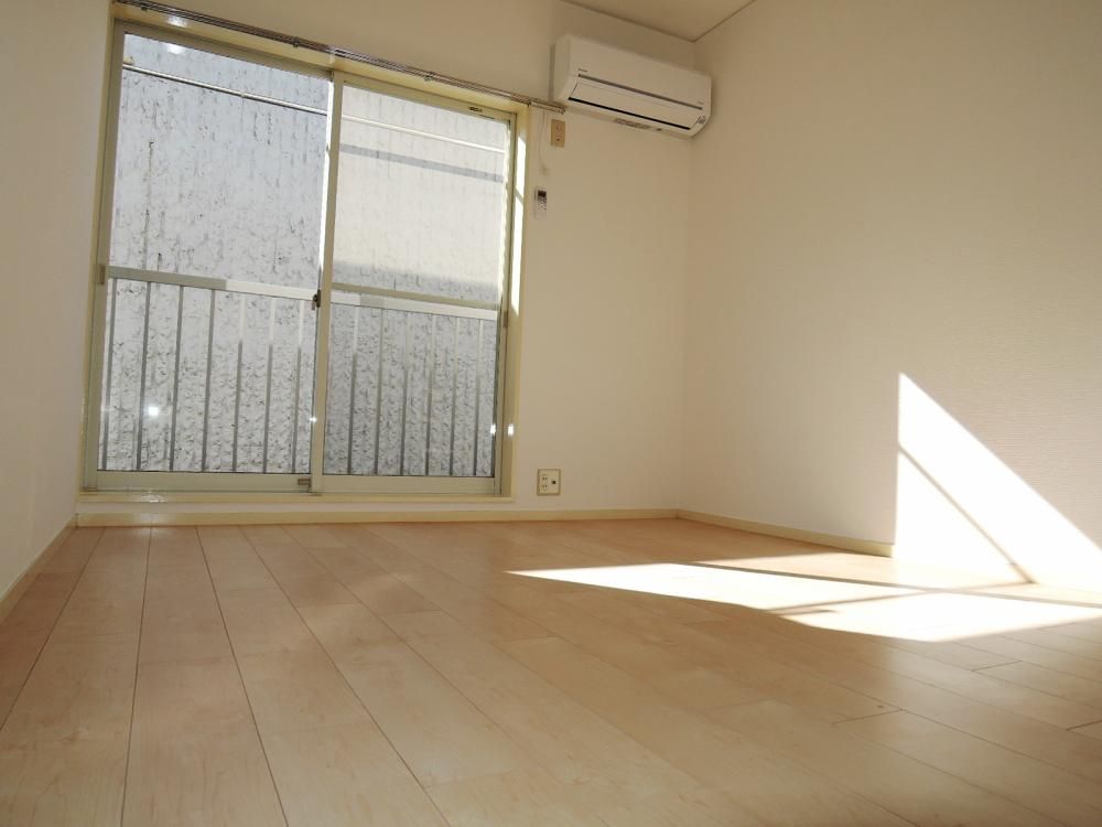 �y���ԁE���r���O�z�@