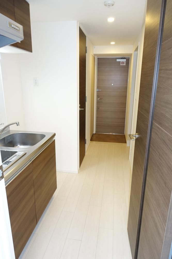 �y�Z�L�����e�B�z�@