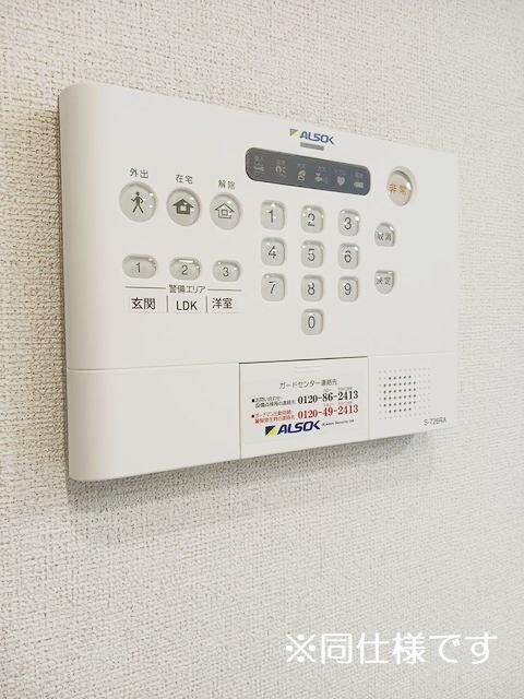 �y�Z�L�����e�B�z�@���{�H�C���[�W