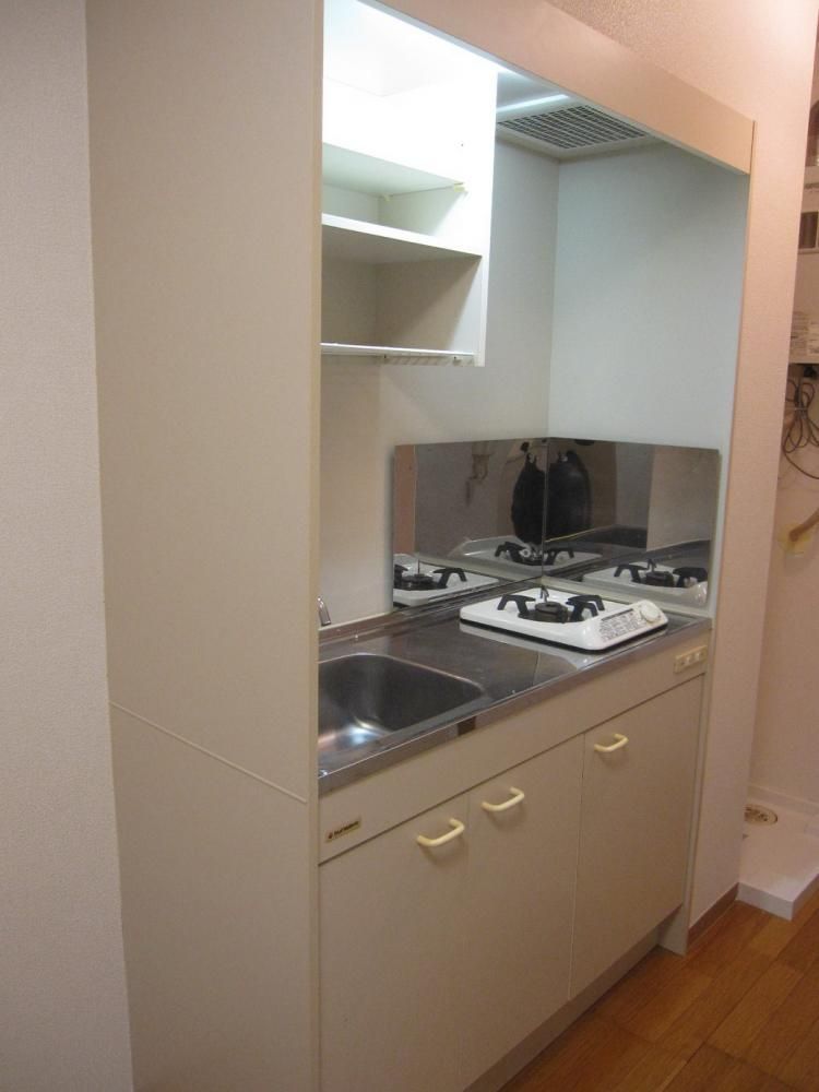 �y�L�b�`���z�@