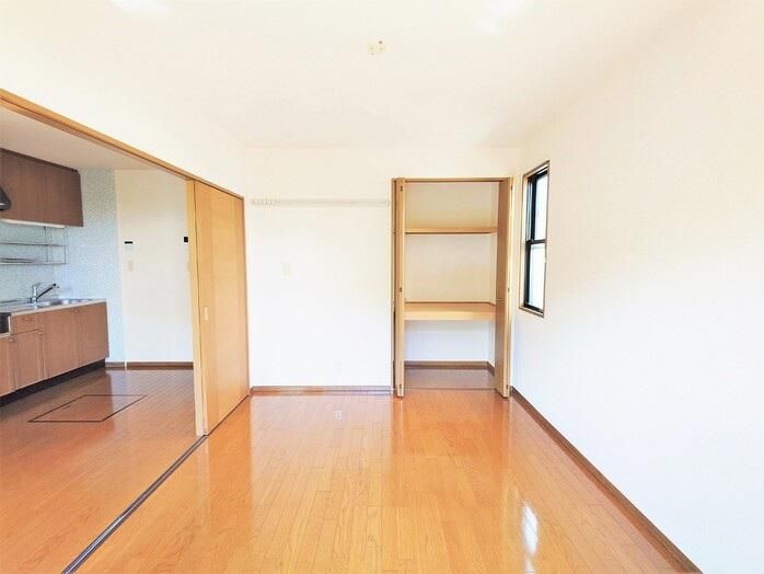 �y�Q���z�@