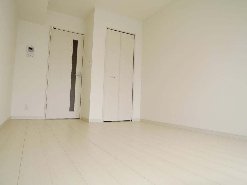 �y���ԁE���r���O�z�@