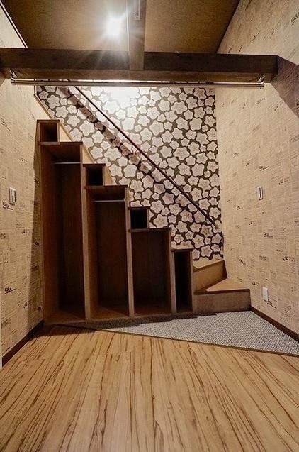 �y���ԁE���r���O�z�@