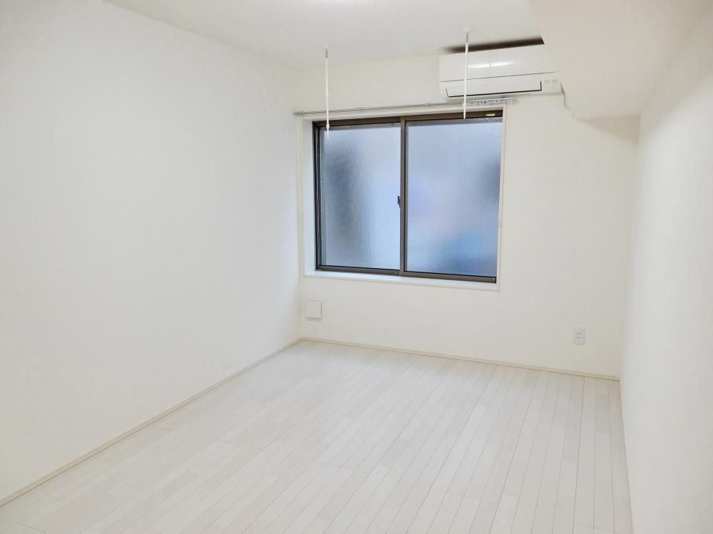 �y���ԁE���r���O�z�@