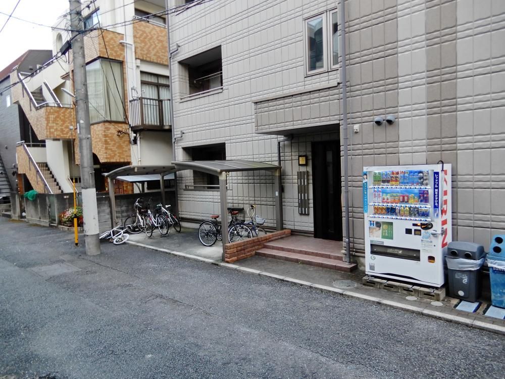 �y���]�z�@