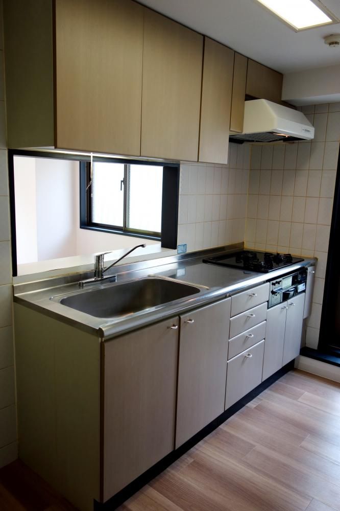 �y�L�b�`���z�@