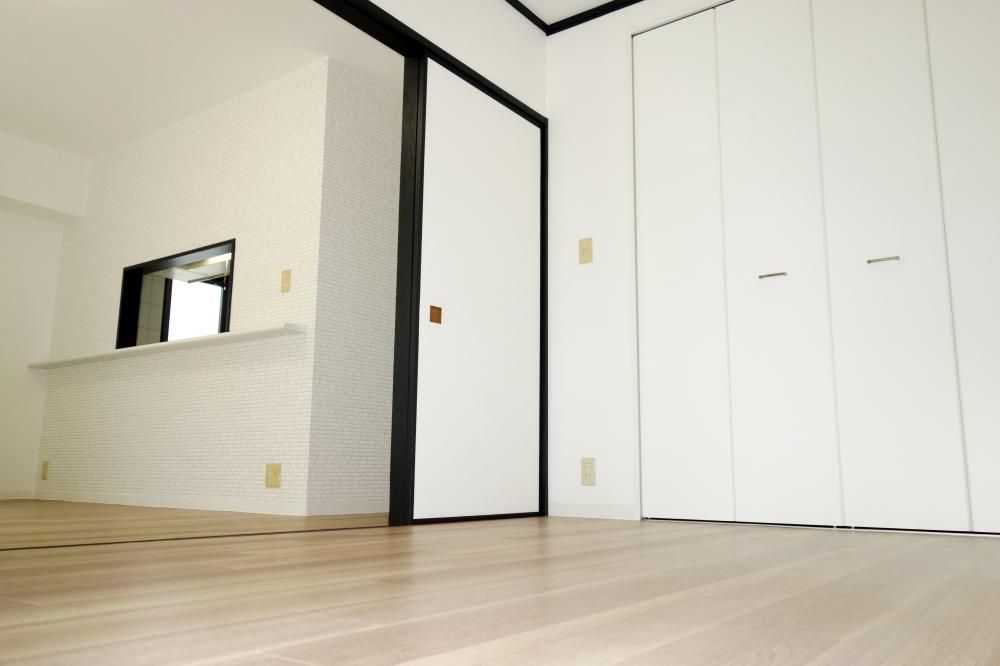 �y�����E���r���O�z�@