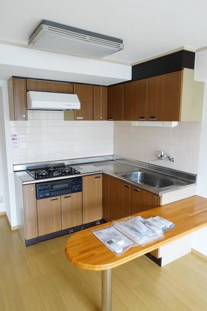 �y�L�b�`���z�@