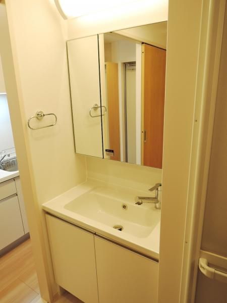 �y���ʏ��z�@