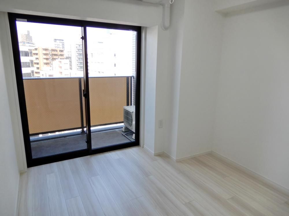 �y���ԁE���r���O�z�@