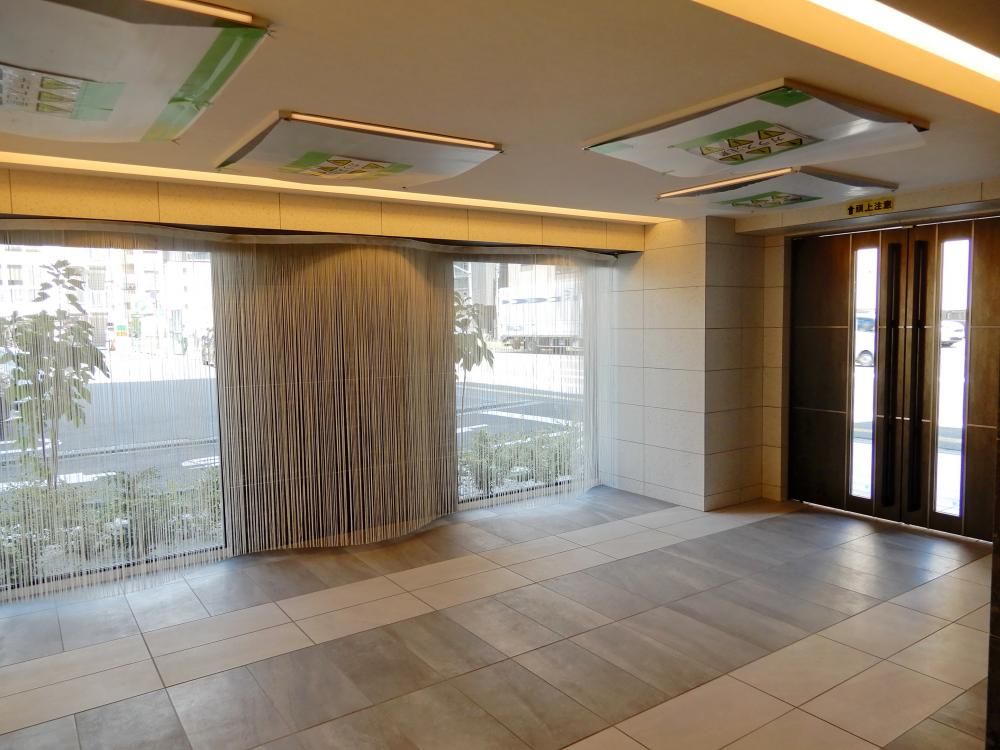 �y�G���g�����X�z�@