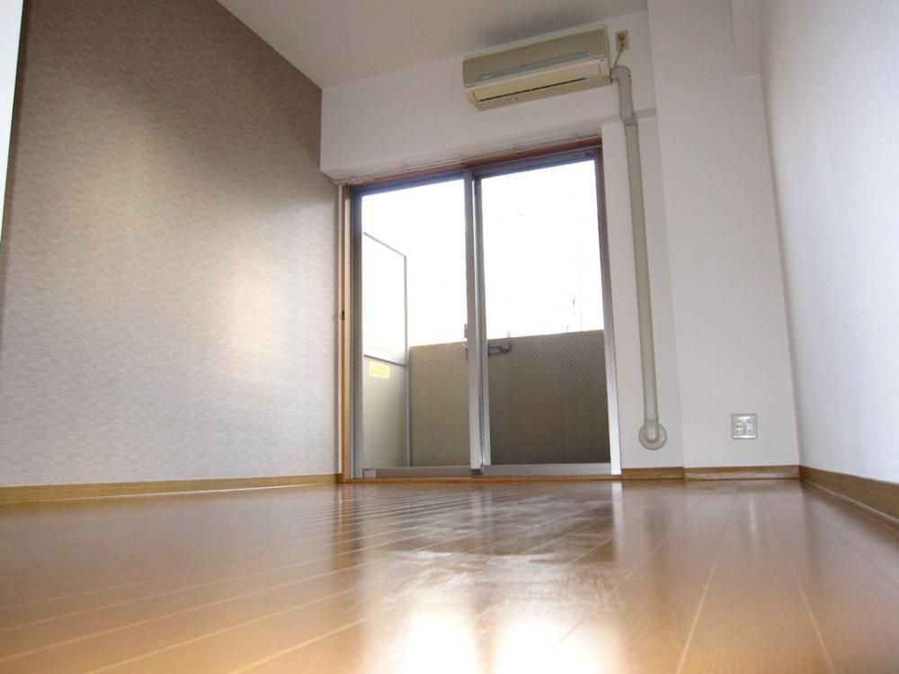 �y�Q���z�@