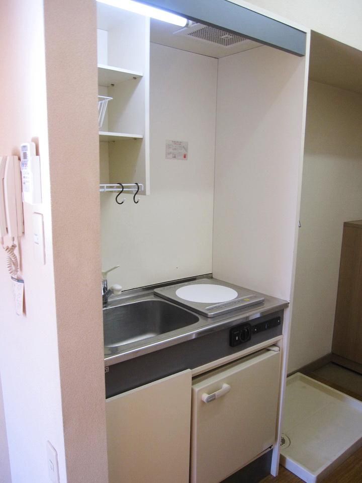 �y�L�b�`���z�@