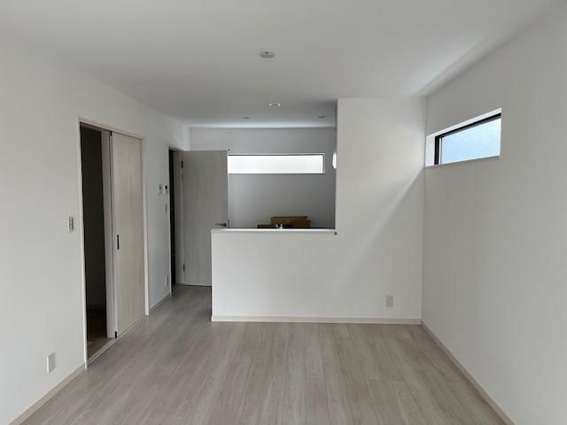 �y���ԁE���r���O�z�@