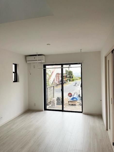 �y�x�����_�z�@