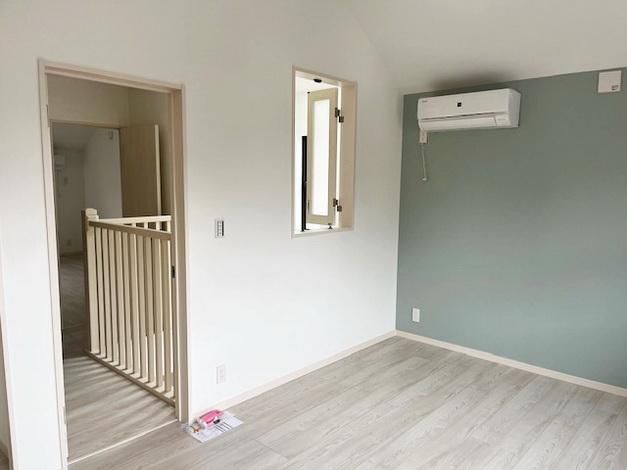 �y���]�z�@