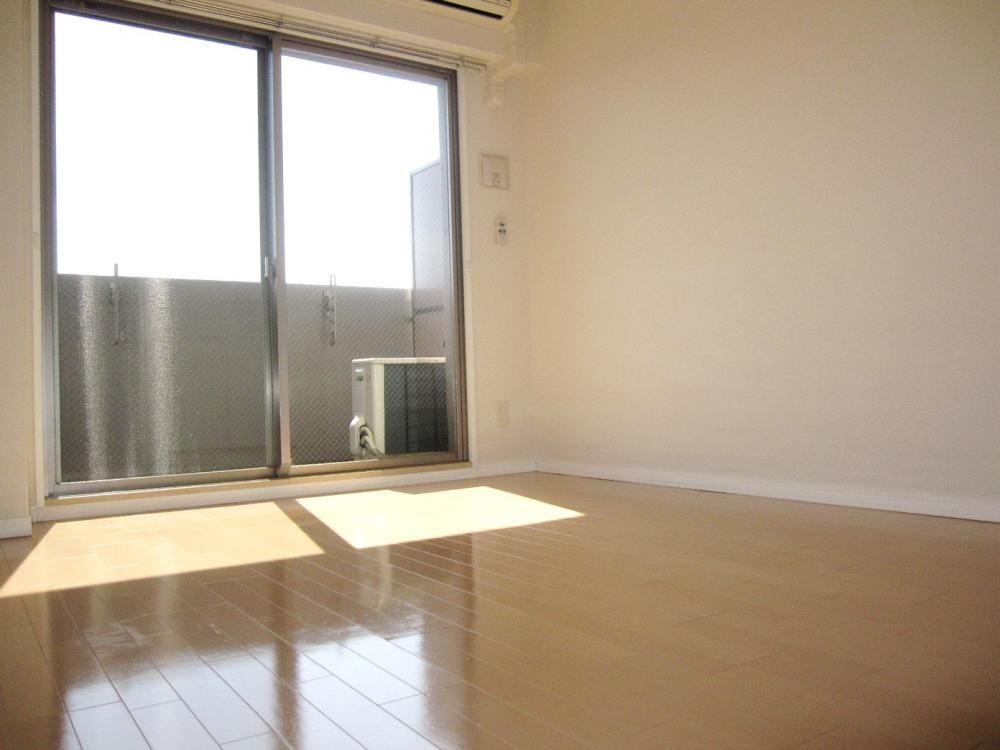 �y�Q���z�@